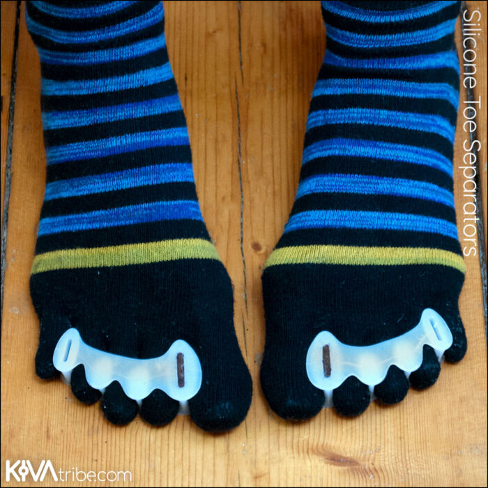 Demonstration of how toe separators can be customised with a shim